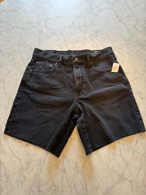 NWT Gap mid-rise denim cut off shorts